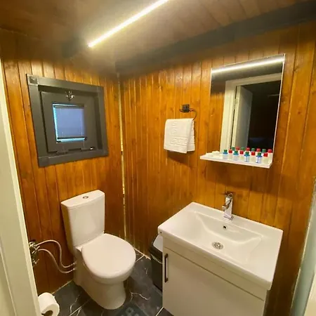 Hotel Golifehouses *